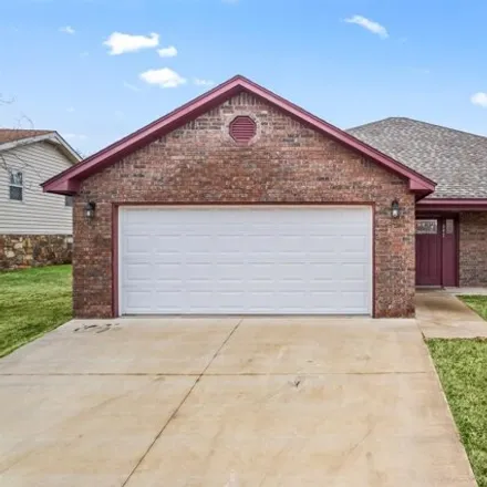 Buy this 3 bed house on 684 Gibson Place in Mannford, OK 74044