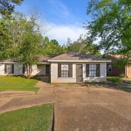Buy this 5 bed house on 207 Eagle Drive in Raintree Place, Jackson