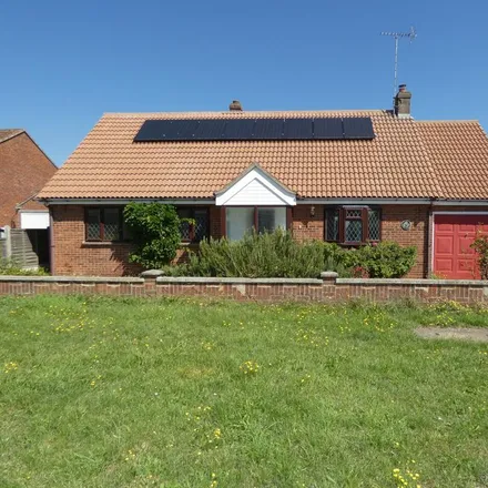 Rent this 4 bed house on Oakwood Avenue in West Mersea, CO5 8EJ