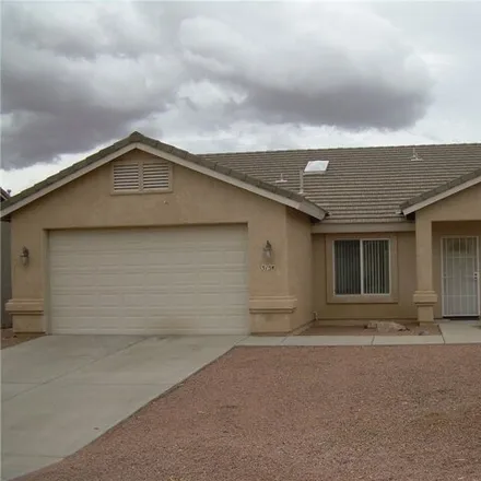 Buy this 3 bed house on 3128 North Rainbow Drive in Kingman, AZ 86401