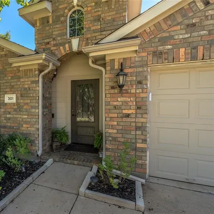 Image 4 - 301 Cadbury Drive, Euless, TX 76040, USA - House for rent