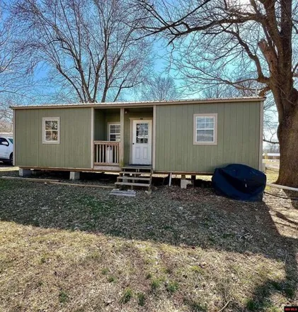 Buy this studio apartment on 1028 East 9th Street in Mountain Home, AR 72653