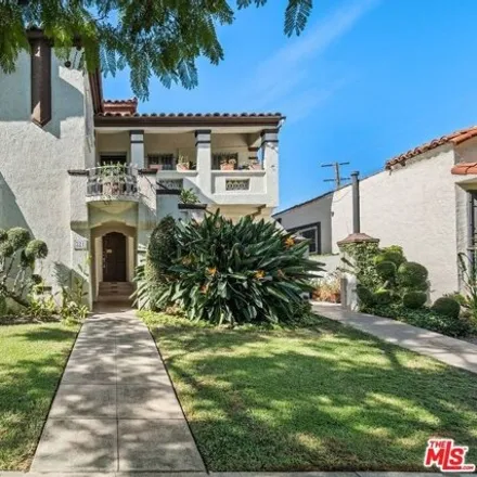 Rent this 3 bed house on 383 North la Peer Drive in Beverly Hills, CA 90211