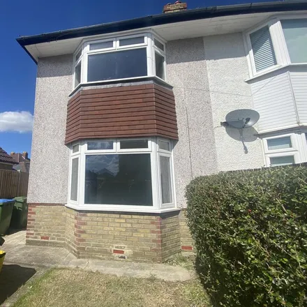Rent this 2 bed duplex on Crosswell Close in Southampton, SO19 8HE