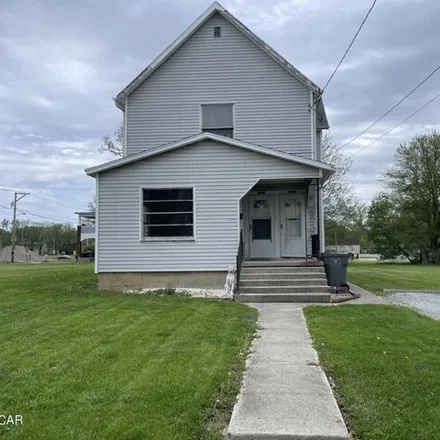 Buy this 3 bed house on 1082 West High Street in Lima, OH 45805