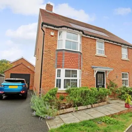 Rent this 4 bed house on Froxfield Grove in Petersfield, GU31 4FL