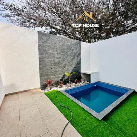 Buy this 3 bed house on Calle Cerrajeros in 94297 Boca del Río, VER