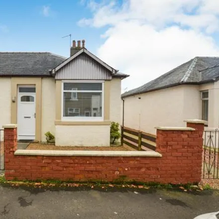 Buy this 2 bed duplex on Woodwynd in Kilwinning, KA13 7AB