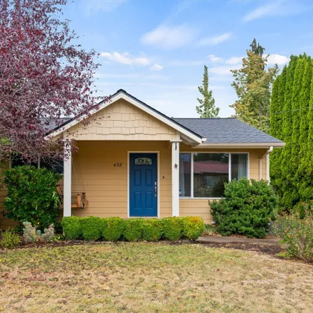Buy this 2 bed house on 438 Southwest 5th Avenue in Canby, OR 97013