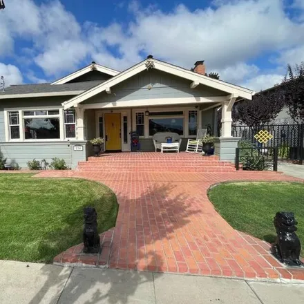 Buy this 3 bed house on 280 Central Avenue in Salinas, CA 93901