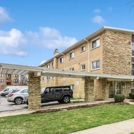 Buy this 2 bed condo on Jewel Osco Lot in Madison Street, Oak Park