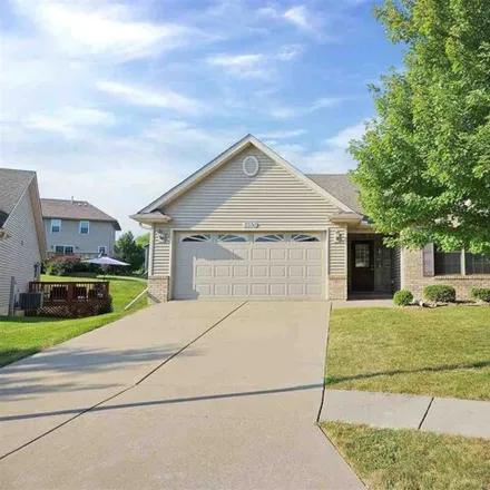 Buy this 2 bed house on 3398 Anastasia Place in Muscatine, IA 52761