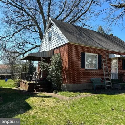 Buy this 3 bed house on 44 West 7th Street in Hanover Court, Pottstown