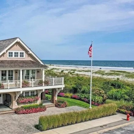 Image 1 - 99 East 17th Street, Avalon, Cape May County, NJ 08202, USA - House for sale
