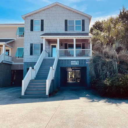 Image 1 - 200 Atlantic Avenue, Pawleys Island, Georgetown County, SC 29585, USA - House for sale