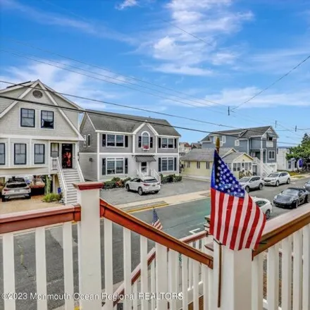 Image 1 - 104 Randall Avenue, Point Pleasant Beach, NJ 08742, USA - House for rent