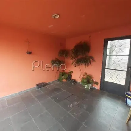 Buy this 2 bed house on Rua Araras in Taquaral, Campinas - SP