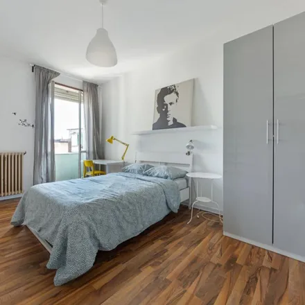 Rent this 5 bed apartment on Garage "Romana" in Corso di Porta Romana, 118