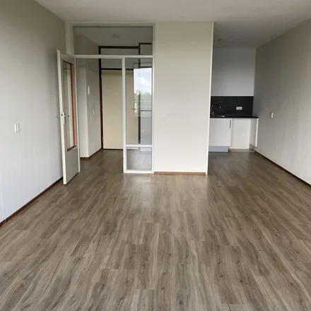 Rent this 1 bed apartment on Sint Helenabaai 1114 in 2904 AE Capelle aan den IJssel, Netherlands