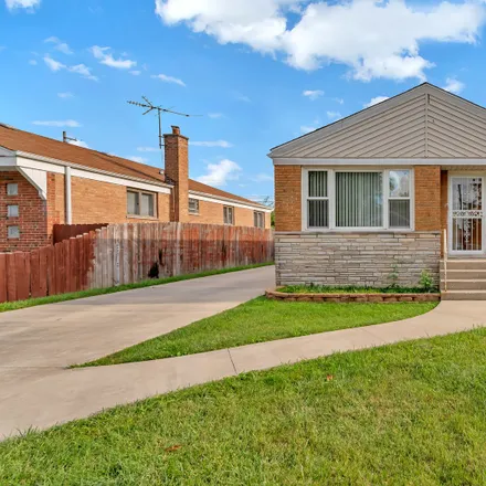 Buy this 3 bed house on 4133 West 82nd Street in Chicago, IL 60652