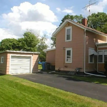 Buy this 4 bed house on 304 North Monroe Street in Watertown, WI 53094