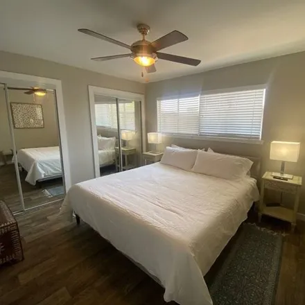 Image 6 - 785 Byrnes Drive, San Antonio, TX 78209, USA - Apartment for rent