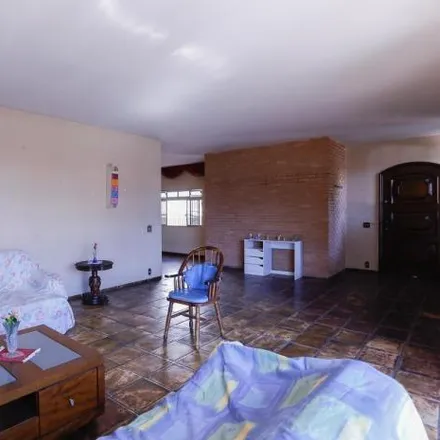 Rent this 4 bed house on Rua Brig. Gavião Peixoto in 651, Rua Brigadeiro Gavião Peixoto