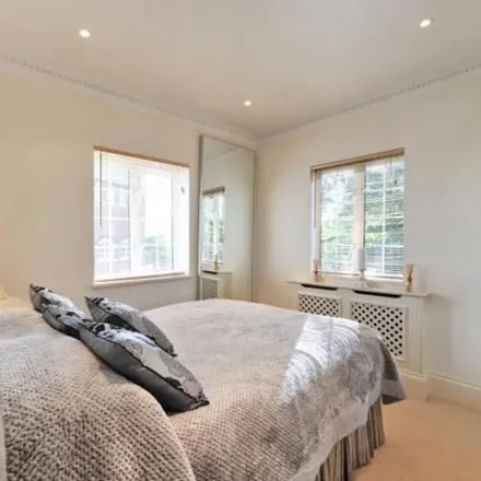 Image 4 - Cloth Hill, 6 The Mount, London, NW3 6UZ, United Kingdom - Apartment for rent