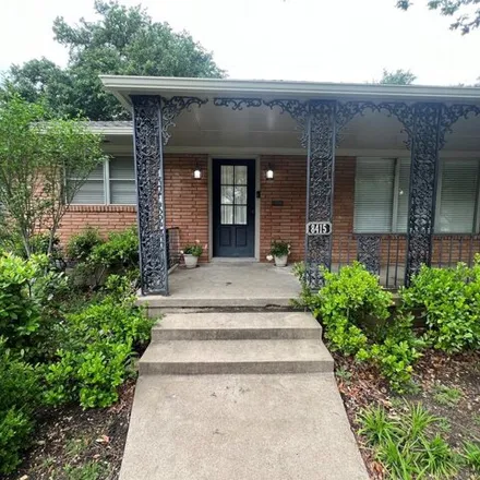 Rent this 3 bed house on 8415 Turtle Creek Boulevard in University Park, TX 75225