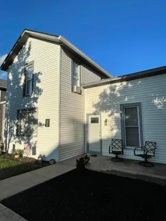 Buy this 3 bed house on 218 North Main Street in Lewisburg, Preble County