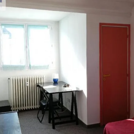 Rent this 1 bed apartment on 19 Place Georges Clemenceau in 60000 Beauvais, France