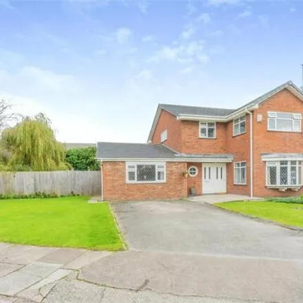 Buy this 5 bed house on Stanlowe View in Liverpool, L19 0JA