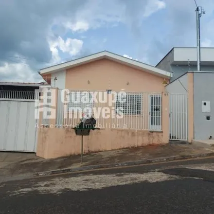 Buy this 2 bed house on Rua da Aparecida in Guaxupé - MG, 37800
