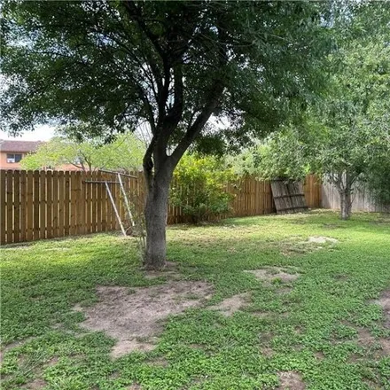 Image 3 - 1512 West Cherry Blossom Circle, Weslaco, TX 78596, USA - House for rent