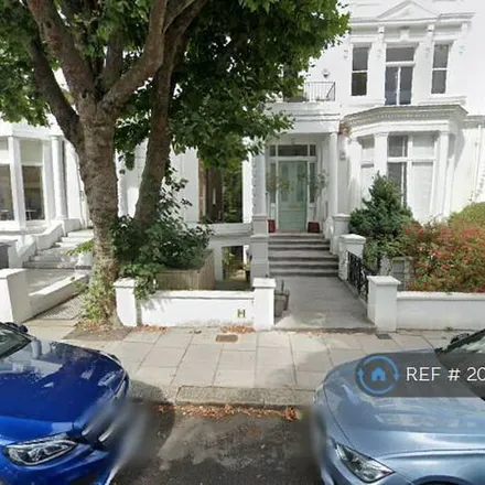 Rent this 3 bed apartment on 42 Belsize Park Gardens in London, NW3 4NA