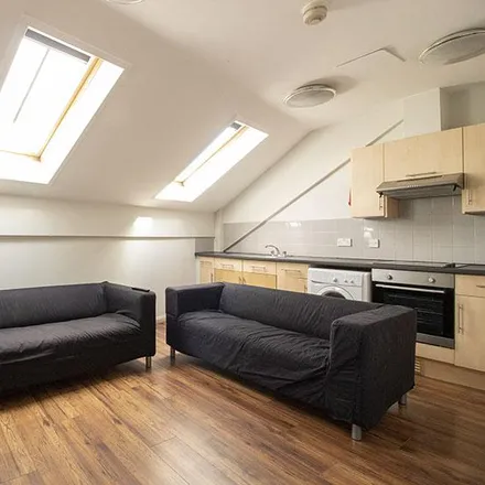 Rent this 1 bed room on Bright's Laundrette in 150 Mansfield Road, Nottingham