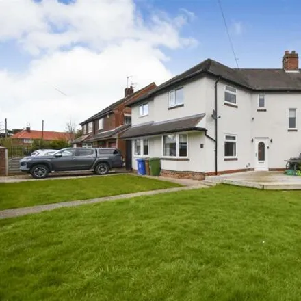 Buy this 4 bed duplex on Mortimer Avenue in Anlaby, HU10 6UP