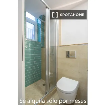 Image 8 - Calle Antonio Vicent, 30, 28019 Madrid, Spain - Apartment for rent