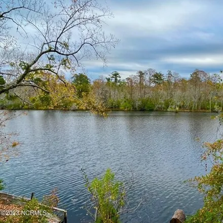 Image 3 - 208 Shoreline Drive, River Bend, Craven County, NC 28562, USA - House for sale