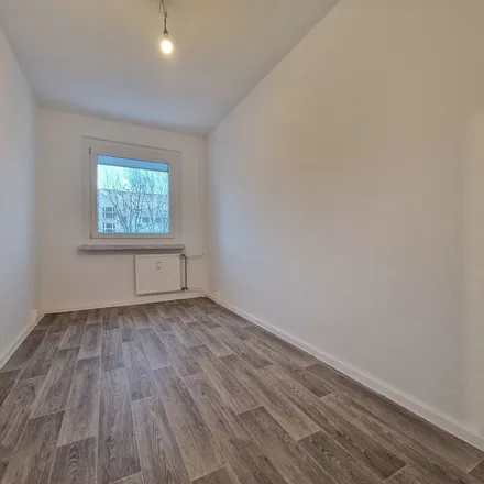 Rent this 2 bed apartment on Braunsdorfer Straße 117 in 01159 Dresden, Germany
