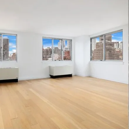 Image 1 - 308 East 38th Street, New York, NY 10016, USA - Condo for sale