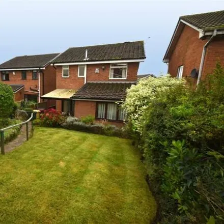 Buy this 3 bed house on Broadheath Close in Westhoughton, BL5 3UQ
