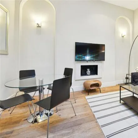Rent this 2 bed room on 29 Cleveland Square in London, W2 6DA