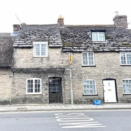 Buy this 3 bed house on The Castle Inn in 63 East Street, Corfe Castle