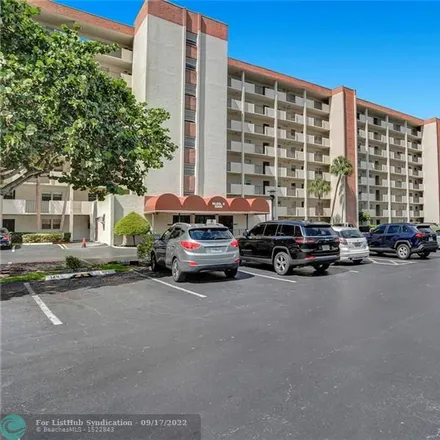 Image 2 - 5899 Northwest 44th Street, Lauderhill, FL 33319, USA - Condo for sale