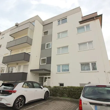 Rent this 3 bed apartment on Am Brückelgraben 25 in 67071 Ludwigshafen am Rhein, Germany