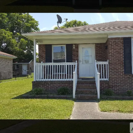 Rent this 4 bed house on 808 Fauquier Street