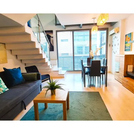 Rent this 2 bed apartment on Madrid in Edificio Delta Norte 1, Avenida de Manoteras