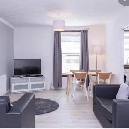 Image 3 - South Ayrshire, KA8 8DS, United Kingdom - Apartment for rent