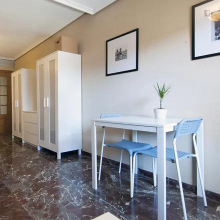 Image 4 - Carrer de Fontanars dels Alforins, 17, 46007 Valencia, Spain - Room for rent